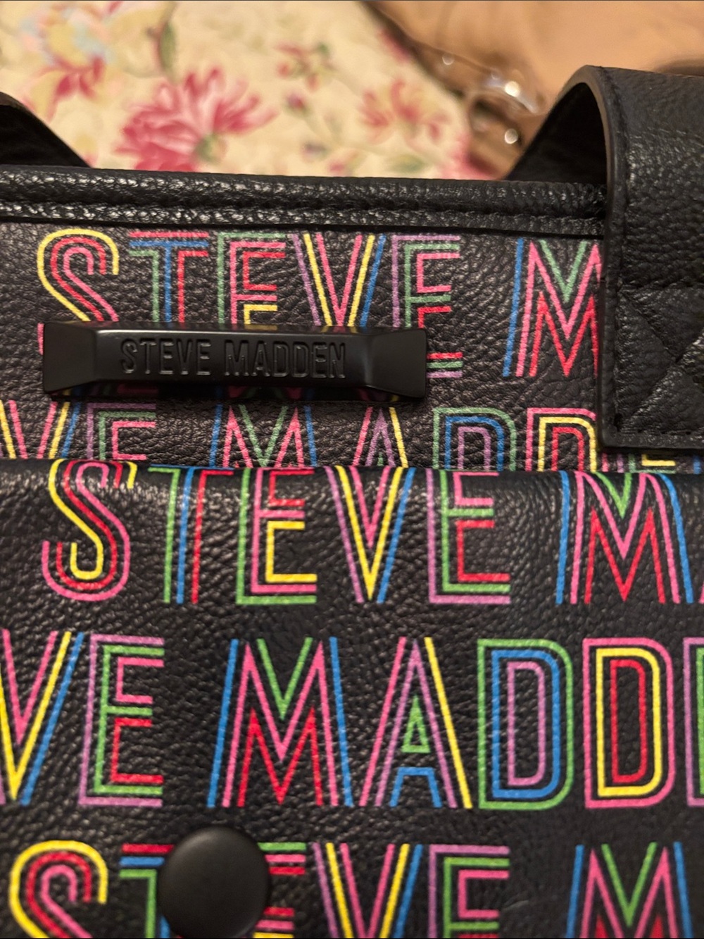 Steve Madden Black Laptop Bag with Multicolor Logo Print - Picture 3 of 6